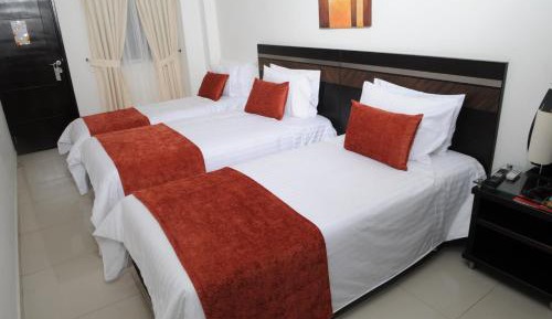 Triple Room