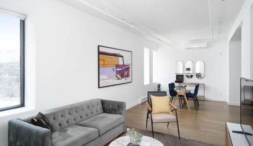 Premium One-Bedroom with Sofa Bed