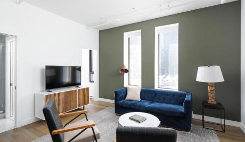 Classic One-Bedroom with Sofa Bed