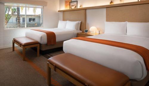 Deluxe Queen Room with Two Queen Beds