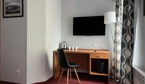 Triple Room with City View