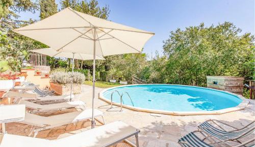 Six-Bedroom Holiday Home