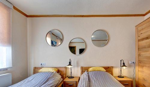 Twin Room with Shower