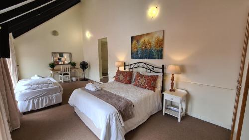 Deluxe Double Room with Extra Bed