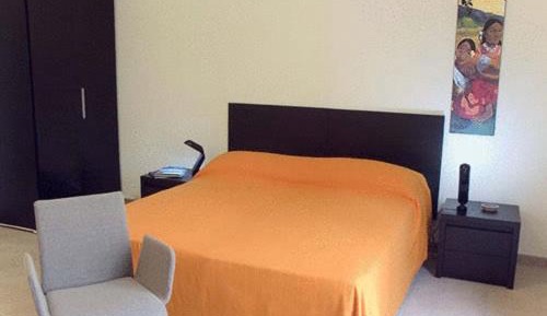 Studio (2 Adults)