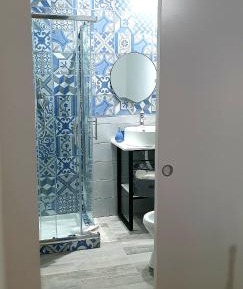 Twin Room with Private Bathroom