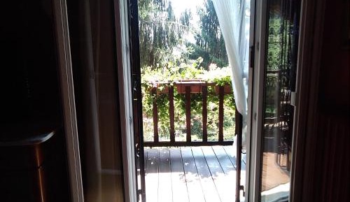 Double Room with Balcony and Shared Bathroom