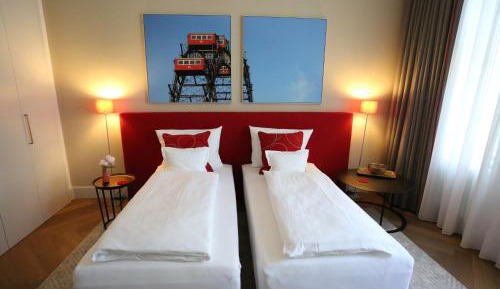 Suite with Garden View