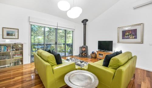 Two-Bedroom Cottage - Honeysuckle