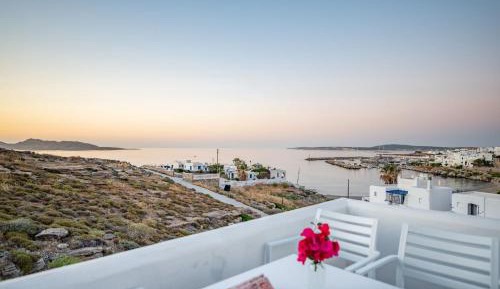 Apartment with Panoramic Pool and Sea View