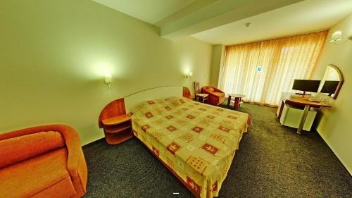 Double Room with Extra Bed
