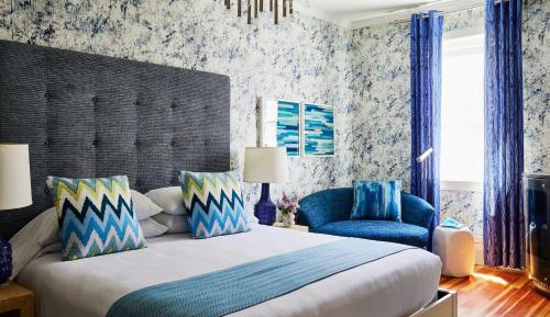 Superior King Suite