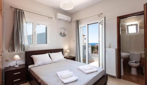 Apartment with 3 Bedrooms Sea View
