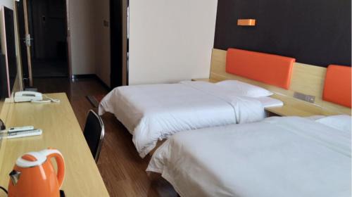 Premium Deluxe Twin Room