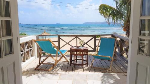 Double Room with Balcony and Sea View (Large)
