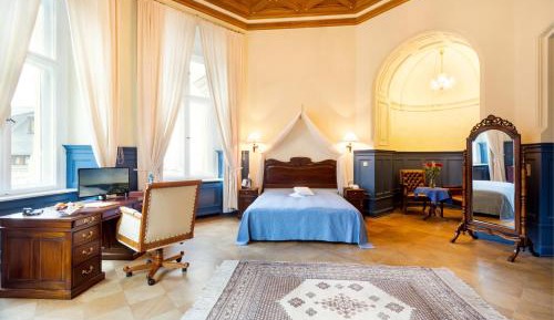 Double Room - Main Building with Park View