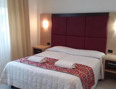 Double or Twin Room with Balcony and Sea View