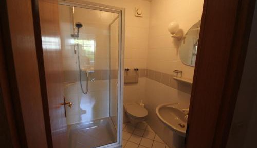 Standard Single Room with Shower