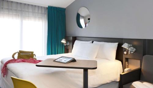 Standard Room with 1 Double Bed and 1 Sofa Bed 