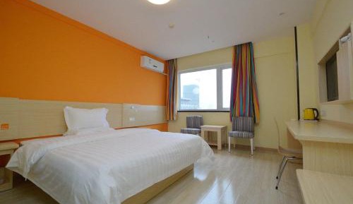 Business Queen Bed Room