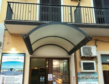Deluxe Double Room with Balcony and Sea View