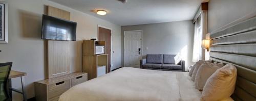 King Room - Non-Smoking