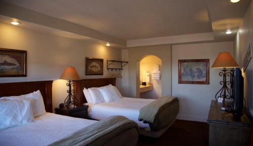 Queen Room with Two Queen Beds
