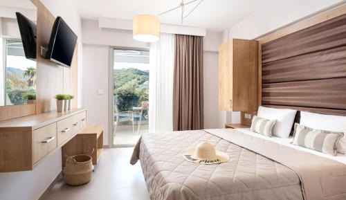 Junior Suite with Mountain View