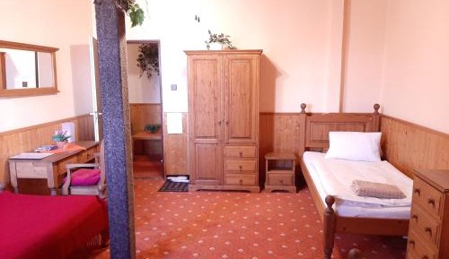 Triple Room with Shared Bathroom