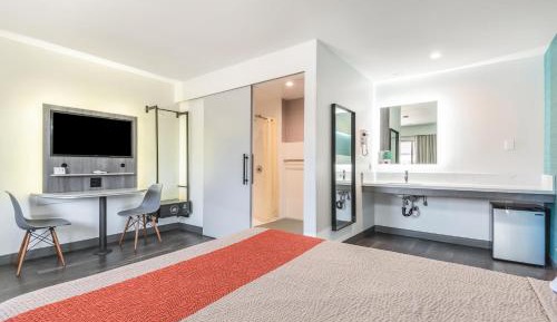King Room - Disability Access