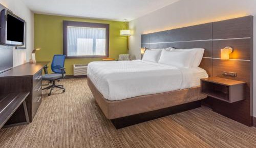 Standard King Room