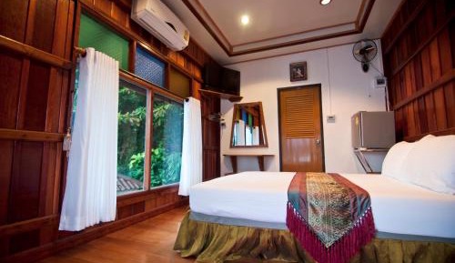 Thai Villa with Sea View