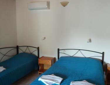 Standard Triple Studio