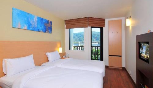 Standard Twin Room