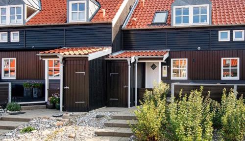 Three-Bedroom Vacation Home 