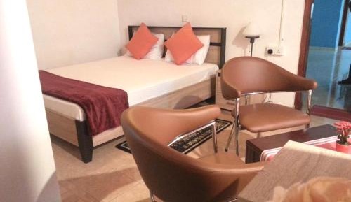 Deluxe Double Room with Extra Bed