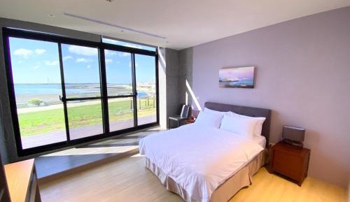 Deluxe Double Room with Balcony and Sea View