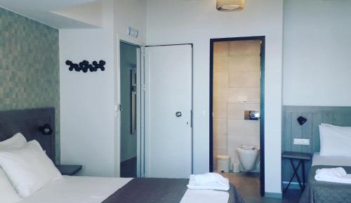 Double or Twin Room with Sea View