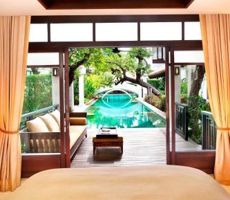 Pool Access Suite King