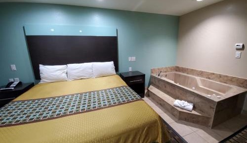 King Room with Spa Bath