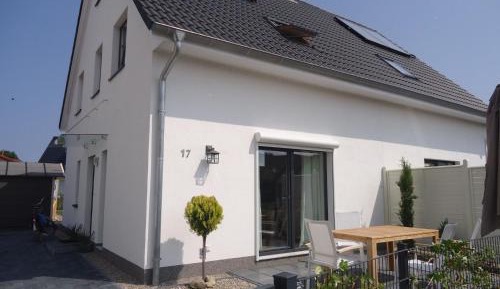 Three-Bedroom Holiday Home 