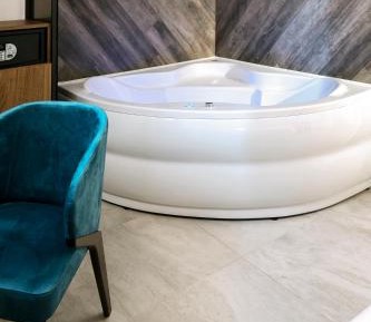 Deluxe Double Room with Jacuzzi 