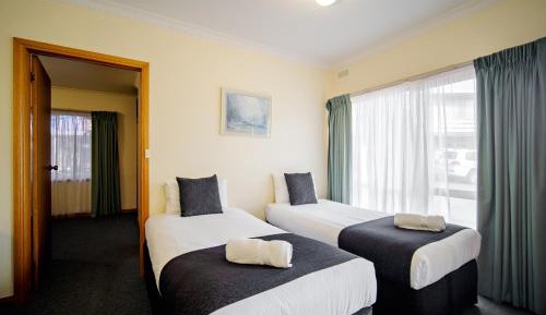 Deluxe Family Suite