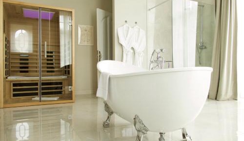 Superior Deluxe Double or Twin Room 