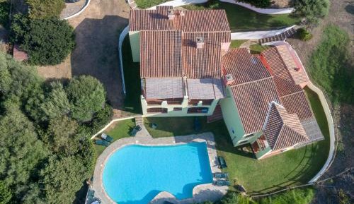 Villa (4 Adults)