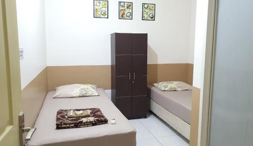 Twin Room with Shower