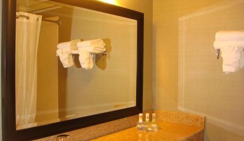 King Room - Non-Smoking
