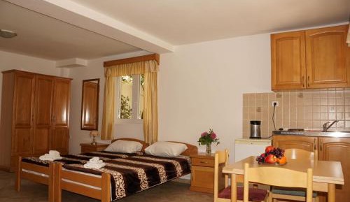 Triple Room with Private Bathroom