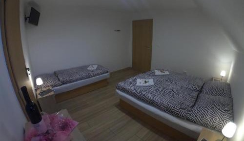 Triple Room with Private Bathroom