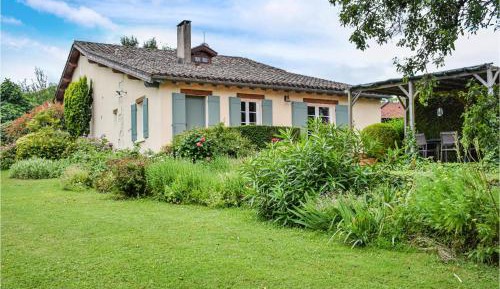 Four-Bedroom Holiday Home